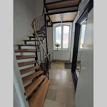 Beautiful, Bright Apartment Close To Schloss Schleissheim Апартаменты